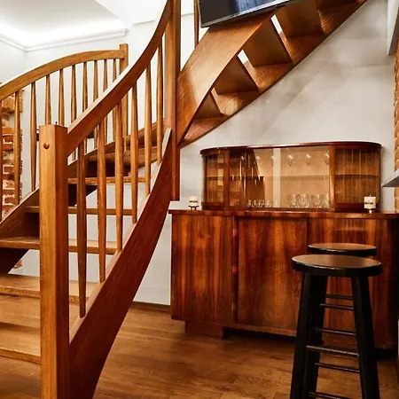 Househost Ii: Studencka Street Daire Krakow